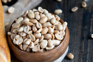 peanuts fried in oil and ready to eat