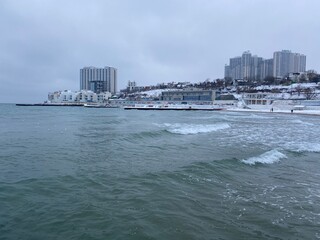 sea ​​in winter