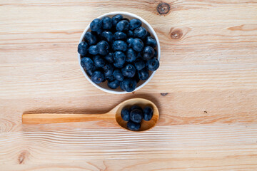 ripe blueberries and blueberries on the table