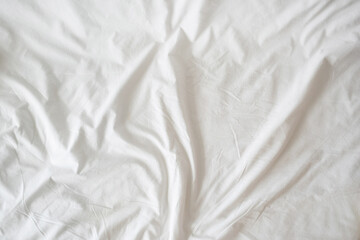 The abstract background of the sheets wrinkled when used, causing wrinkles on the white sheets to look uniquely beautiful each time. Unique wrinkles on white sheets each time after use.