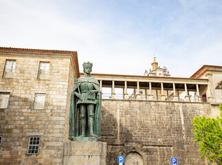 bronze statue of Dom Duarte king with the Cathedral behind, Dom Duarte square in Viseu, province of Beira Alta, Portugal - obrazy, fototapety, plakaty