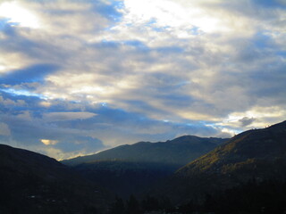 sky, clouds, mountain, cloud, landscape, nature, sunset, sun, mountains, sunrise, summer, weather, day, cloudy, view, blue, hill, light, white, sunlight, beauty, blue, white, weather, outsite, relax