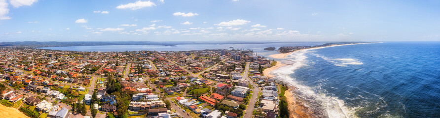 Naklejka premium D The Entrance South lagoon pan