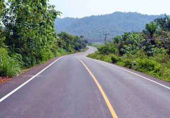 road to the mountains