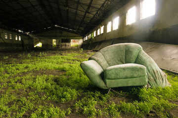 Sofa im Lost Place