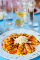 Grilled king prawns
