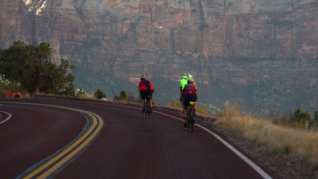 Group bikes in the mountains