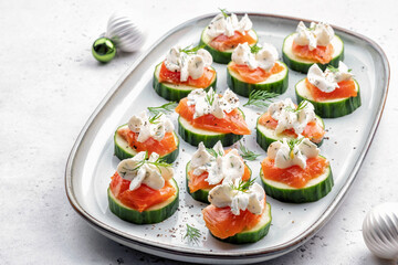 smoked salmon cucumber bites
