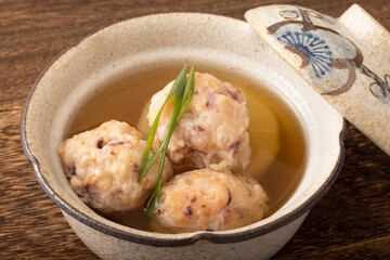 《青森郷土料理》イカメンチの煮物