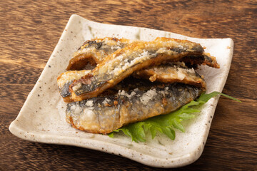 イワシの竜田揚げ　(八戸産寒流トロいわし)