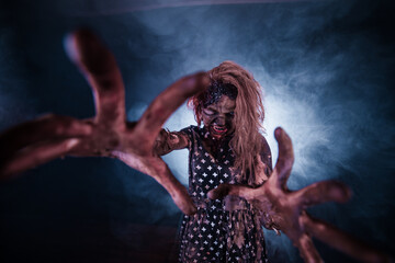 girl,  woman, Zombies, Apocalypse, burnt people