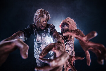Obraz premium Zombies, Apocalypse, burnt people