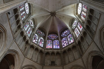 La cath&eacute;drale Saint Etienne, style gothique, int&eacute;rieur de la cath&eacute;drale, ville de Auxerre, d&eacute;partement de l'Yonne, France