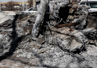  ruins of concrete structures