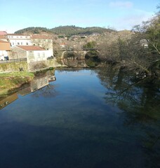 Fototapeta na wymiar Río Verdugo a su paso por Ponte Caldelas, Galicia