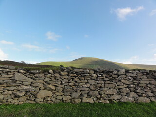 Irland Stone Wall Hill