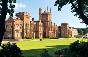 Queen’s University, Belfast, Northern Ireland established 1845. The Gothic facade of the Lanyon Building. - obrazy, fototapety, plakaty