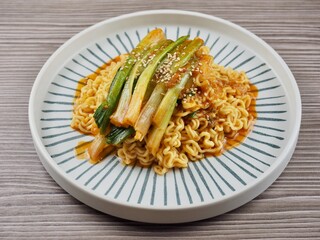 한국 음식 비빔 라면, 요리
