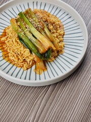 한국 음식 비빔 라면, 요리