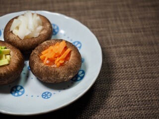 신선한 유기농 표고버섯과 채소