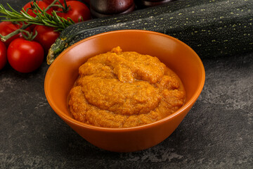 Vegetarian cuisine - Zucchini puree with herbs