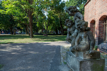 Fototapeta premium Statue of children
