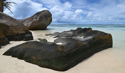Granitfelsen auf den Seychellen 