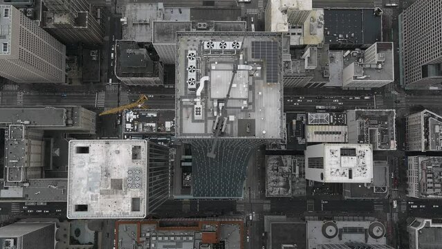 Aerial view of a crane on top of a building in Seattle, Washington.