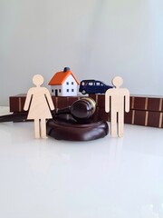 Court and judgment divorce and division of property - obrazy, fototapety, plakaty