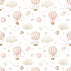 Papier Peint photo Montgolfière Modèle sans couture aquarelle avec ballons à air chaud et nuages. Arrière-plan dessiné à la main pour le design textile ou le papier peint