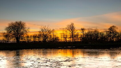 Sundown © Piotr