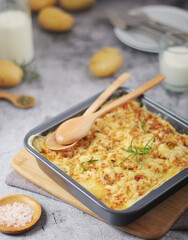 French national potato dish gratin	