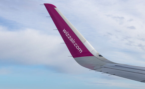Wizzair Bilder – Durchsuchen 453 Archivfotos, Vektorgrafiken und Videos ...