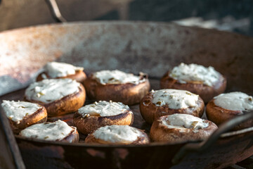 Grilled mushroom / BBQ / barbecue camping / barbecue party / Gegrillte / Gefüllte Champignons / Grillen / Grill / Champignons / essen / Grillsaison / Sommer