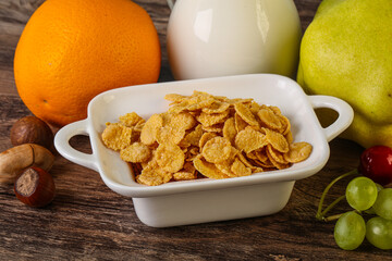 Breakfast with corn flakes and milk