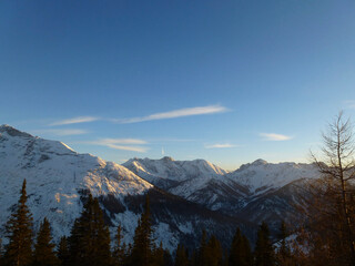 Fototapeta premium Winter hiking tour to Pleisenspitze mountain, Tyrol, Austria