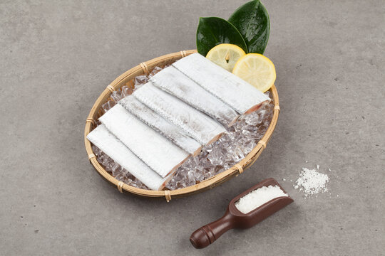 Cutlassfish, fish, seafood, cooking ingredients, meals, cooking, fresh, fish, background, food, fishing, seafood,