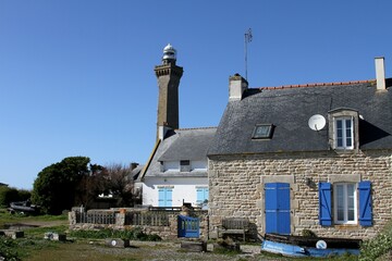 maison de pêcheur et phare d'Eckmühl à Penmarc'h en Bretagne