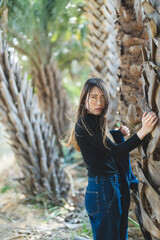 南国植物園にいる女性