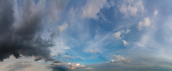 Obraz premium Fantastic soft thunderclouds, sky panorama