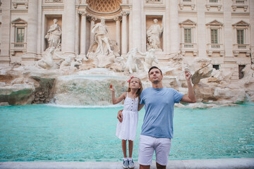 Happy kid and dad enjoy their european vacation in Italy - 495632566