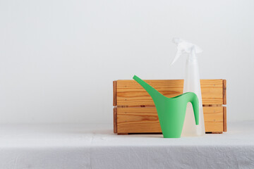 Watering can and spray gun