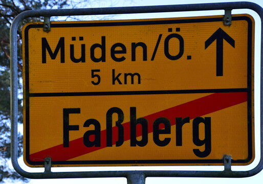 Ortsschild von Faßberg, Niedersachsen