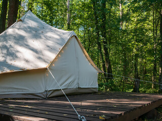 Glamping cabin in the woods