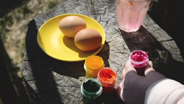 Happy easter, preparation for coloring Easter eggs. Horizontal video