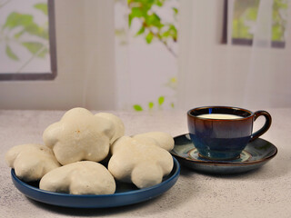 cup of tea and cookies