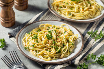 Homemade Italian Spaghetti Algio e Olio