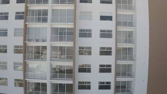 edificio blanco
