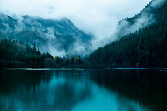 Mountain landscape, lake and mountain Seattle, Washington state, USA.
