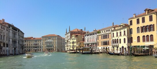 Wonderful images of Switzerland, Germany and Italy with castles, beaches, mountains, lakes and caves. Europe